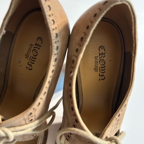 CROWN VINTAGE BONNIE TAN LACE-UP LEATHER HEELS SPECTATOR STYLE WOMEN’S SIZE 7.5 - Picture 9 of 10